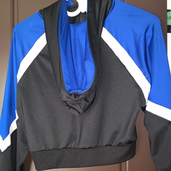 Crop sweater - Picture 3 of 3